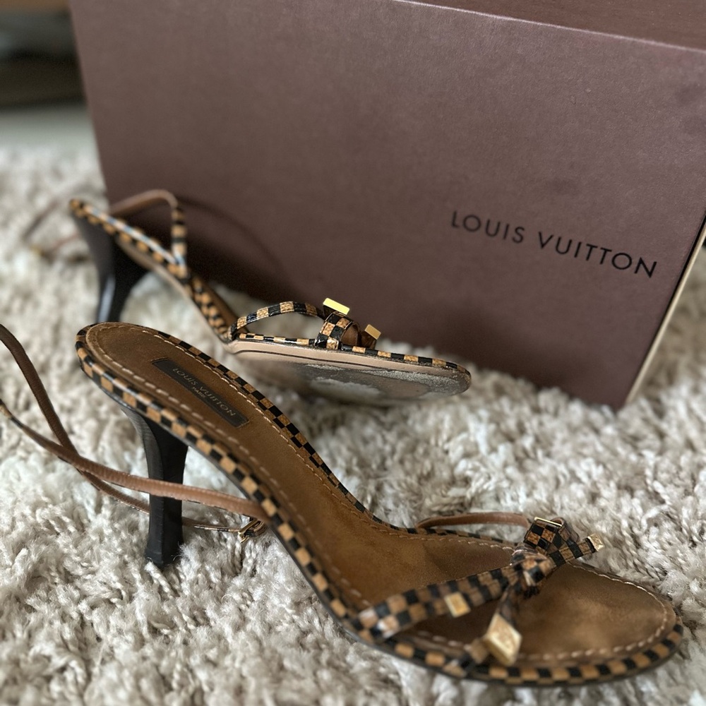 Louis Vuitton Brown Heels with Intricate Straps - Picture 4 of 5